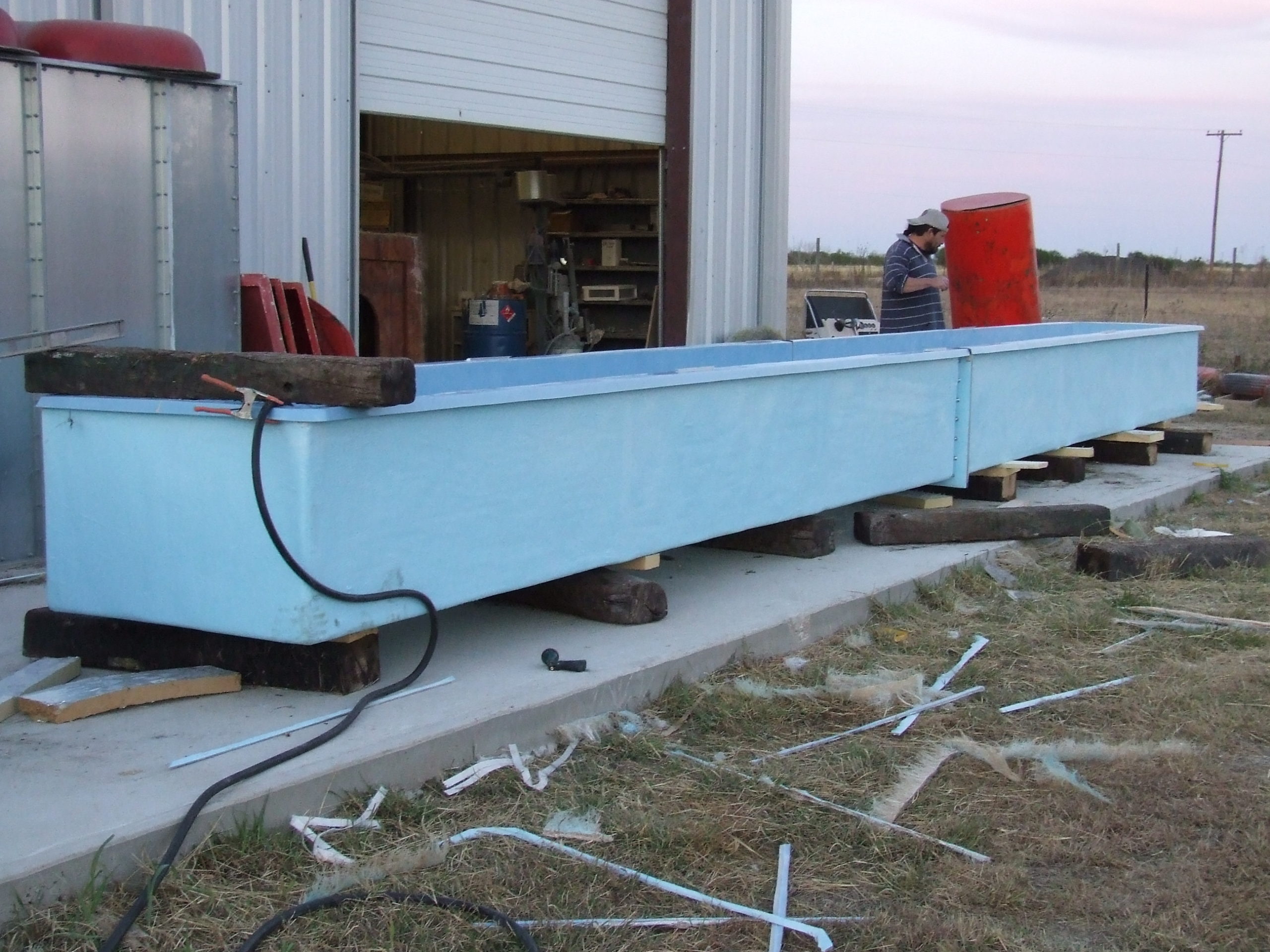 1,570 gal. Rectangular Fiberglass Raceway Tank Hydro Composites, LLC
