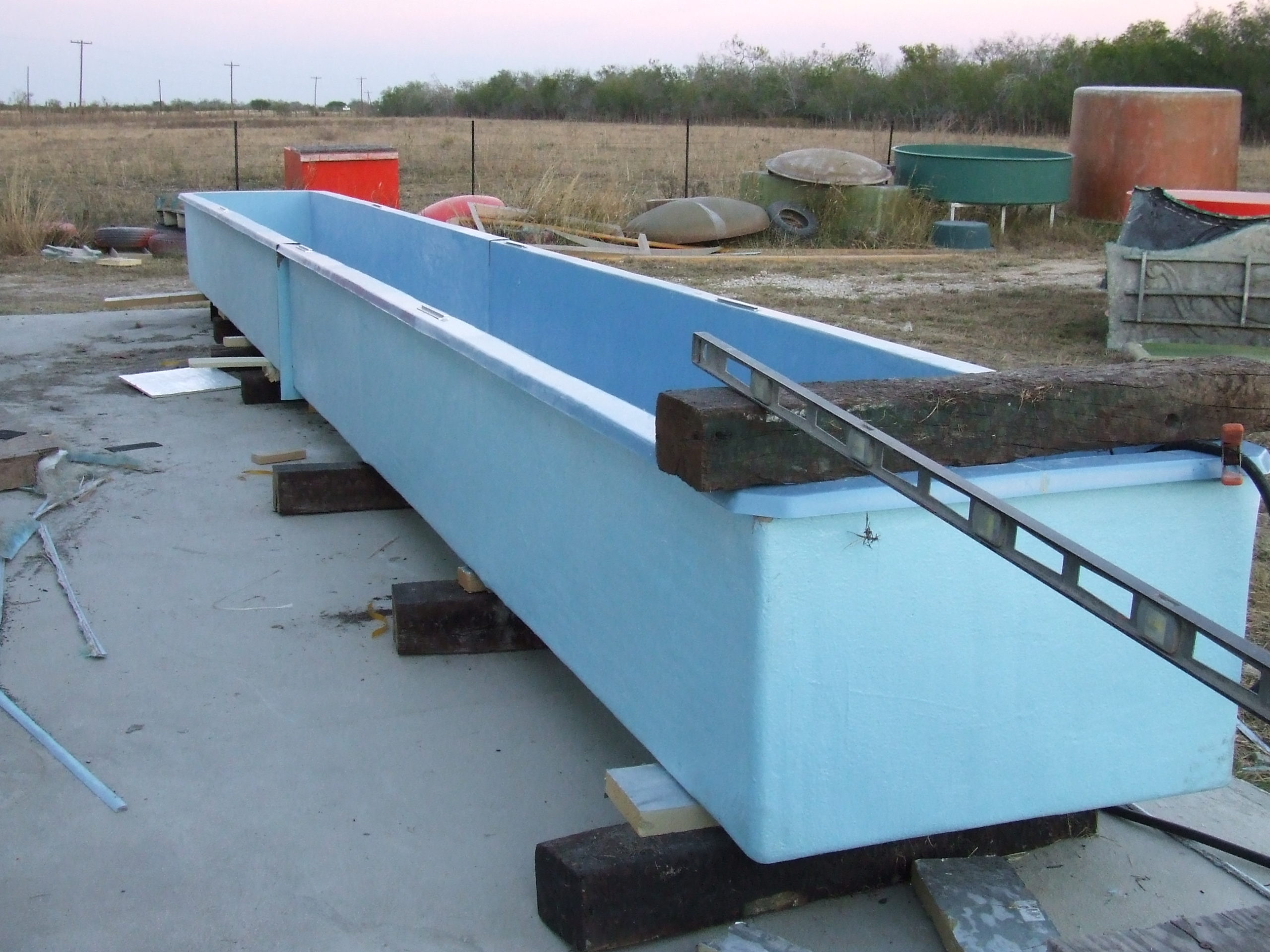 1,570 gal. Rectangular Fiberglass Raceway Tank Hydro Composites, LLC