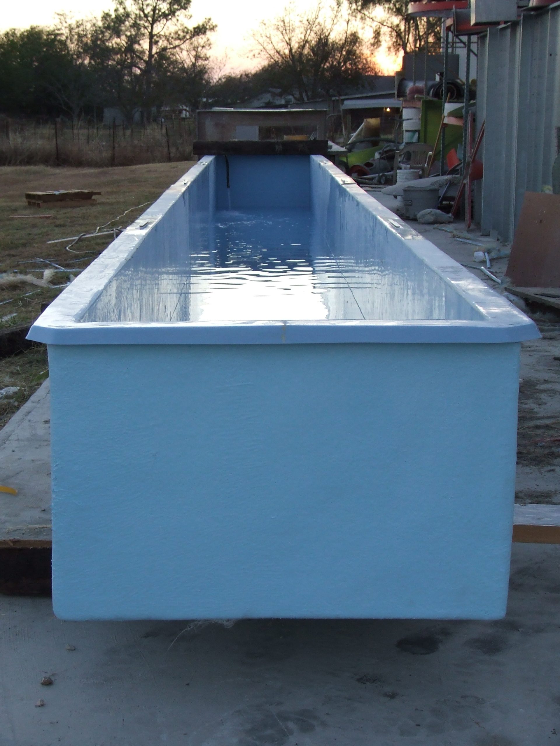 1,570 gal. Rectangular Fiberglass Raceway Tank Hydro Composites, LLC