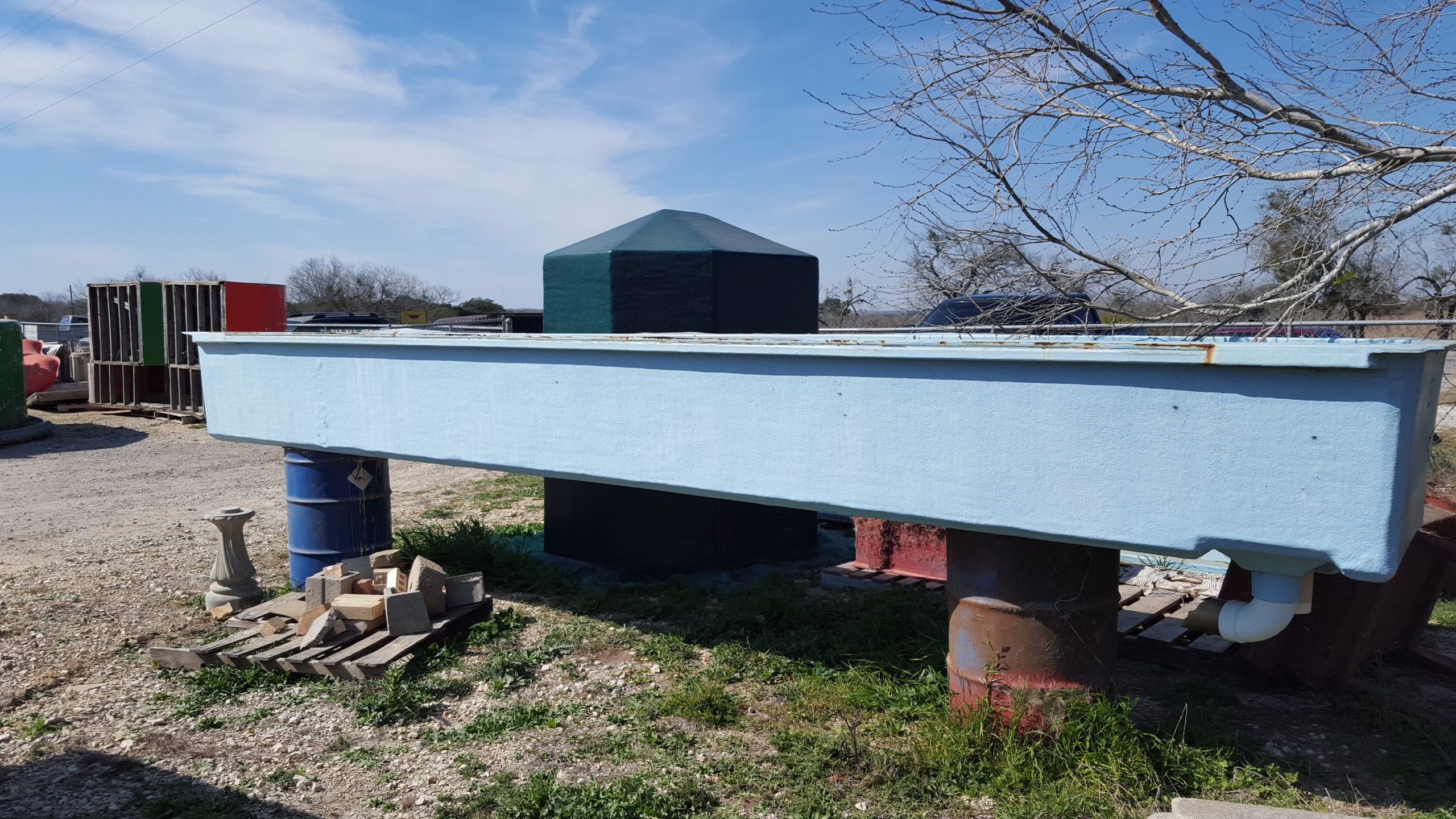 898 gal. Rectangular Fiberglass Raceway Tank Hydro Composites, LLC