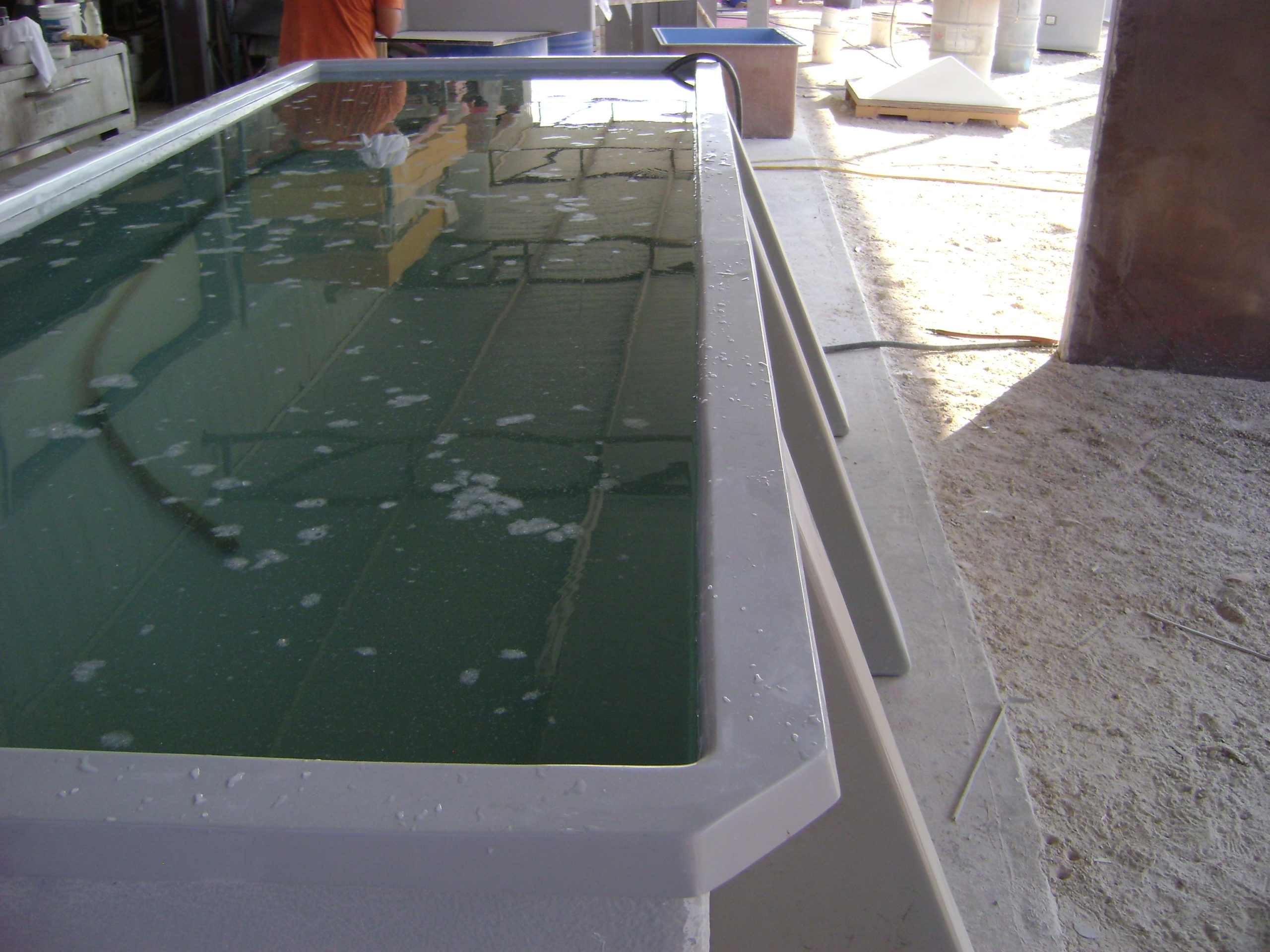 1,075 gal. Rectangular Fiberglass Raceway Tank Hydro Composites, LLC