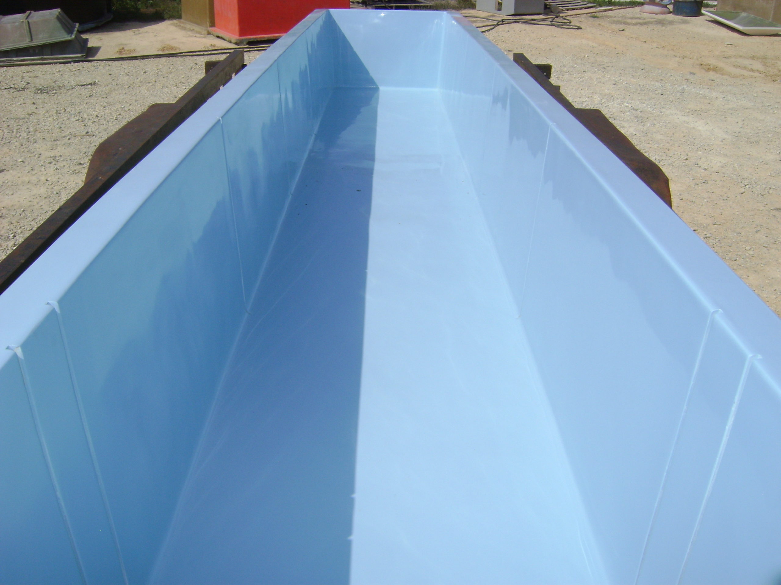 898 gal. Rectangular Fiberglass Raceway Tank Hydro Composites, LLC