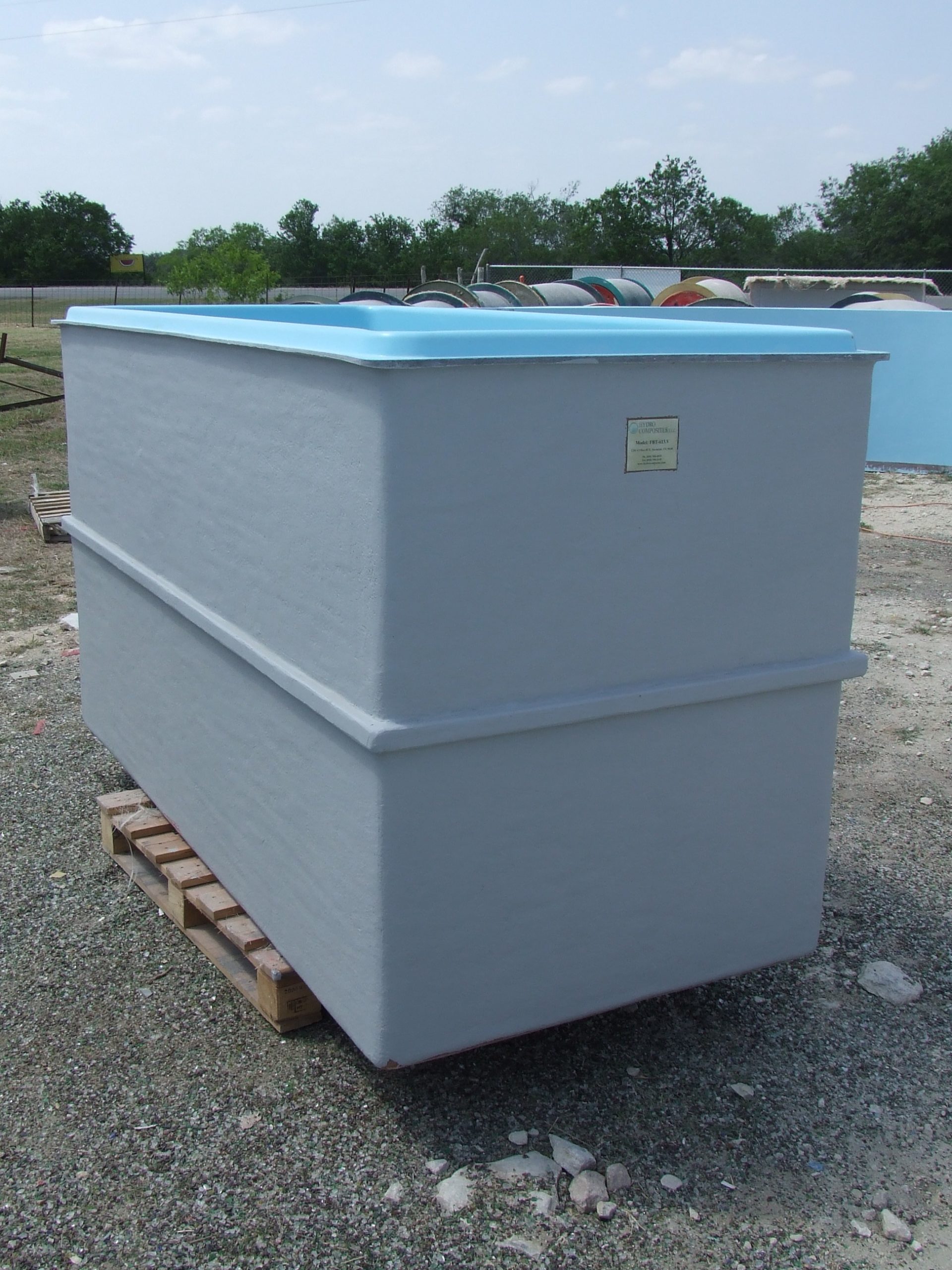 628 gal. Rectangular Fiberglass Tank - Hydro Composites, LLC